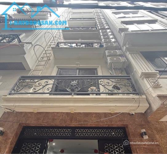 Bán căn hộ Mini, Dịch vụ: Cầu Diễn - Toà căn hộ 80m² MT 4,5m 25 tỷ - 15m ra phố