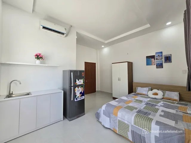 Cho thuê căn hộ chung cư: Căn hộ dịch vụ mới 100% cạnh Phú Mỹ Hưng; view thoáng;