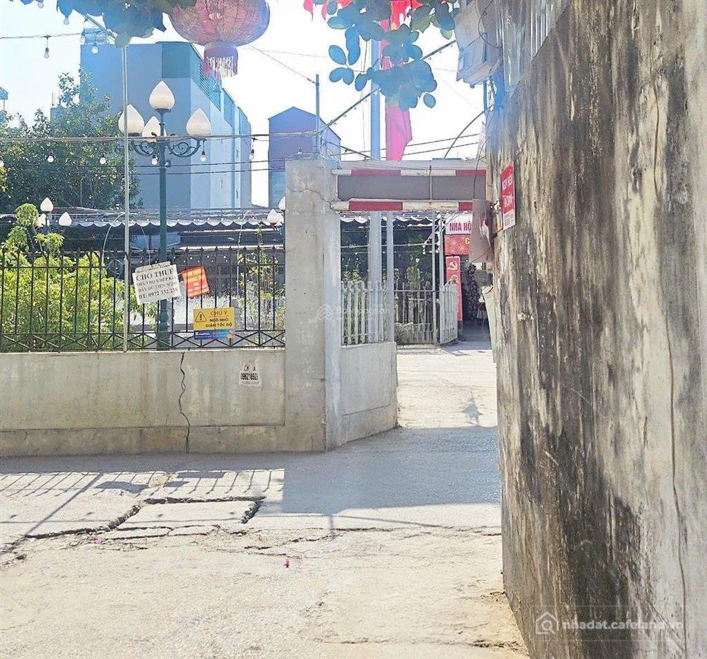 Bán kho, nhà xưởng: Bán đất thổ cư 51.5m2 sổ đỏ chính chủ. mặt tiền xe hơi