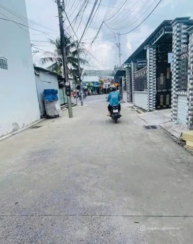 Bán căn hộ Mini, Dịch vụ: Cần tiền mua nhà nên bán gấp dãy trọ 1 kiot và 6 phòng