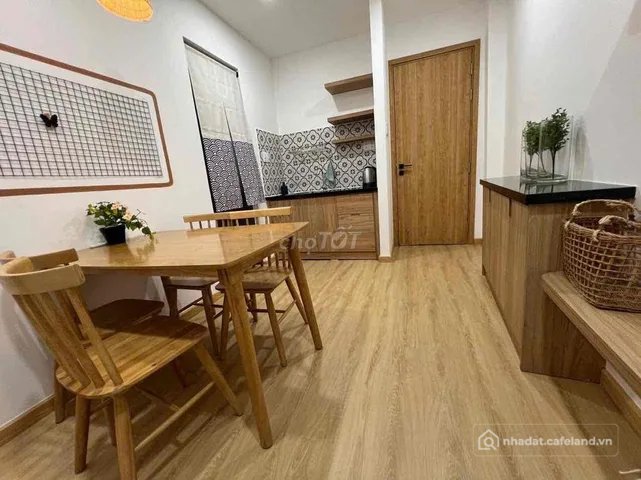 Cho thuê phòng trọ: Cho Thuê CHMN 25m2 Full Nội Thất Mặt Tiền- Số 77 Tân Cảng, P