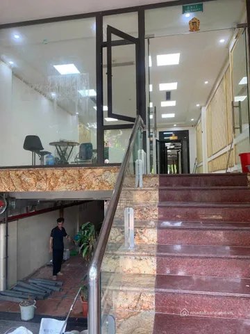 Cho thuê nhà riêng: Cho thuê Tòa Nhà 110m2 giá 120 triệu tại đường Vũ Tông Phan
