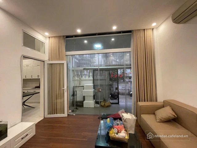 Cho thuê nhà riêng: Cho thuê nhà ngõ 256 ĐÊ LA THÀNH, Đống Đa. 18 triệu/tháng. Ư