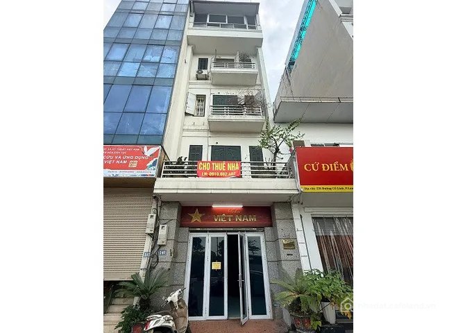 Cho thuê nhà riêng: Chính chủ cho thuê cả nhà mặt đường Cổ Linh, gần AEON Mall