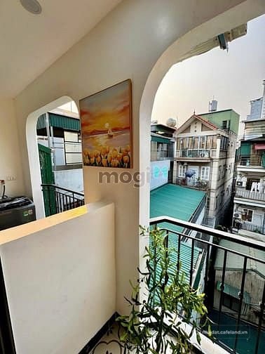 Nhà hàng - Khách sạn: Trung Tâm Hai Bà Trưng Mới Tinh Full Đồ Thang Máy Ban Công