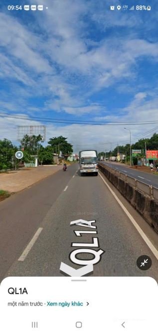 Bán kho, nhà xưởng: 10ty5 hạ g.íá còn 5ty5. Cho thuê 18tr/tháng. Thương luong 》C