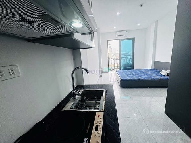 Nhà hàng - Khách sạn: Cổ Nhuế Mới Tinh Full Đồ Thang Máy Ban Công Giá Tốt Ở Luôn