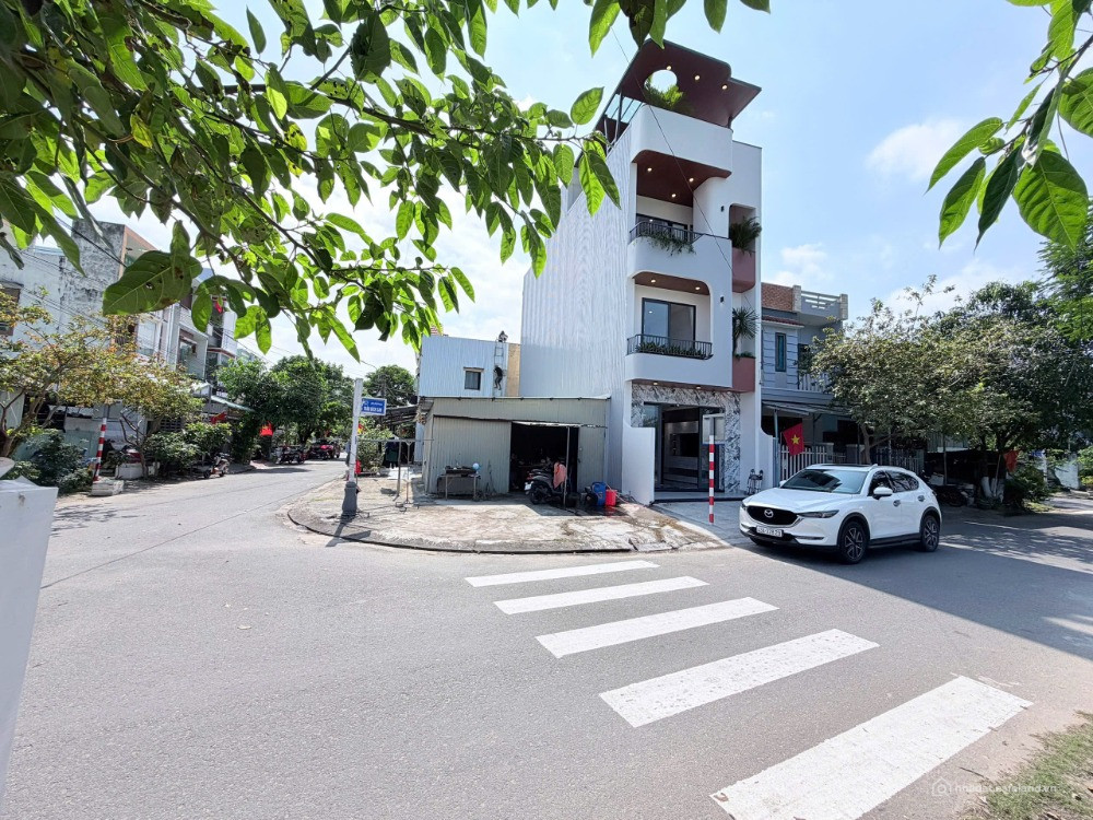 Siêu Phẩm Nhà 4 Tầng View Biển – Trần Bích San – Đà Nẵng