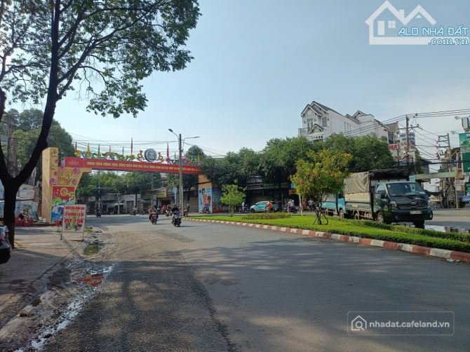 Bán kho, nhà xưởng: Bán xưởng đường xe 4 giò, gần Giáo Xứ Hà Phát, Tân Biên, Biê