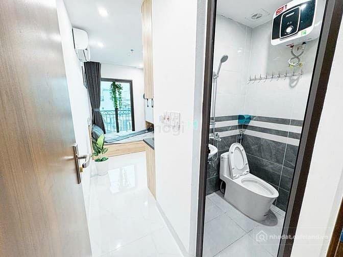 Nhà hàng - Khách sạn: Xuân Đỉnh Mới Tinh Full Đồ Thang Máy Ban Công Giá Tốt Ở Lu