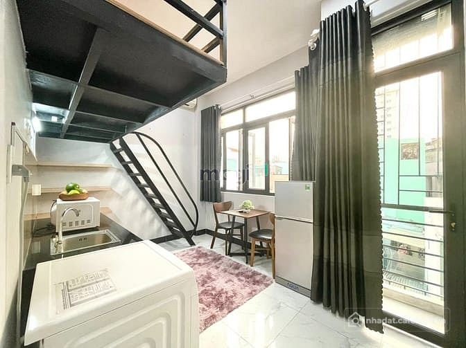 Nhà hàng - Khách sạn: Căn Hộ Duplex Ban Công Thoáng Gần Bệnh Viện Hoàn Mỹ