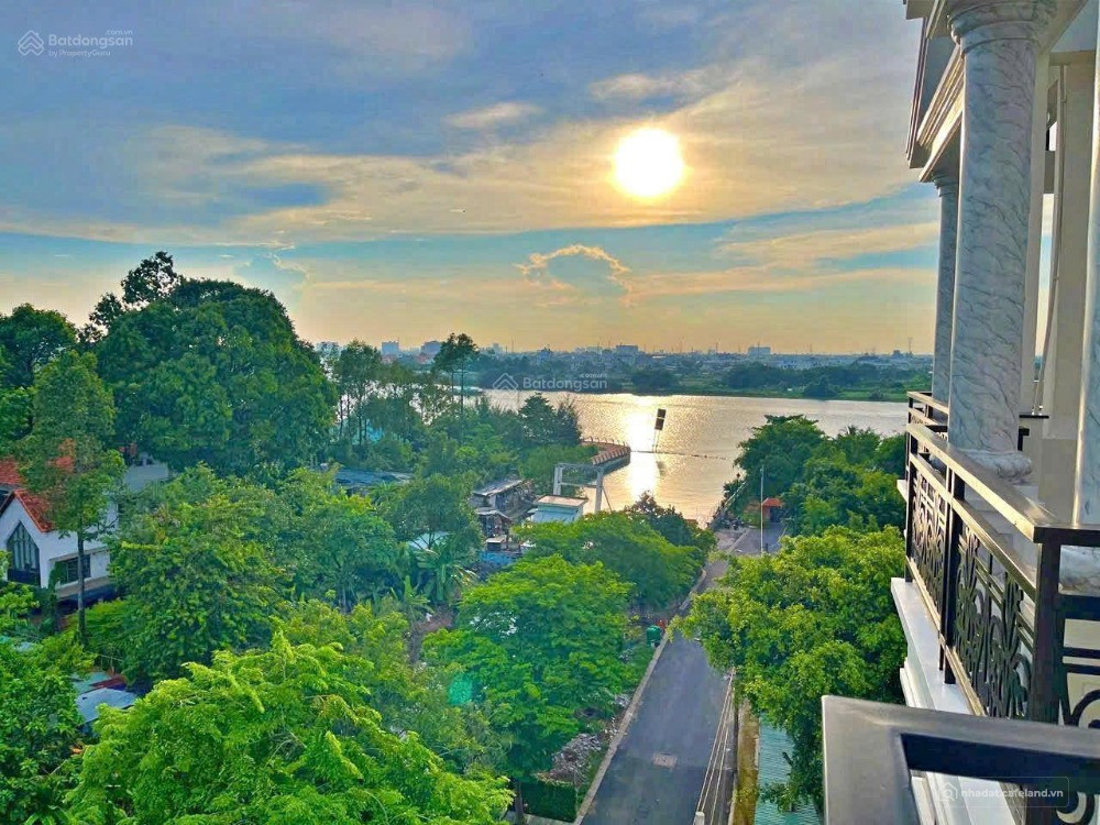 Nhà phố SHR cạnh sông Sài Gòn 7-8tỷ/ căn, ngay Vạn Phúc City, 1T3lầu ,đường12m,