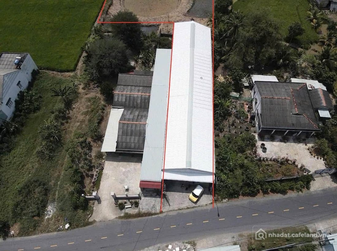 Bán kho, nhà xưởng: Xưởng may 2.600m2 mặt tiền tỉnh lộ Tân Trụ - Cơ hội vàng cho
