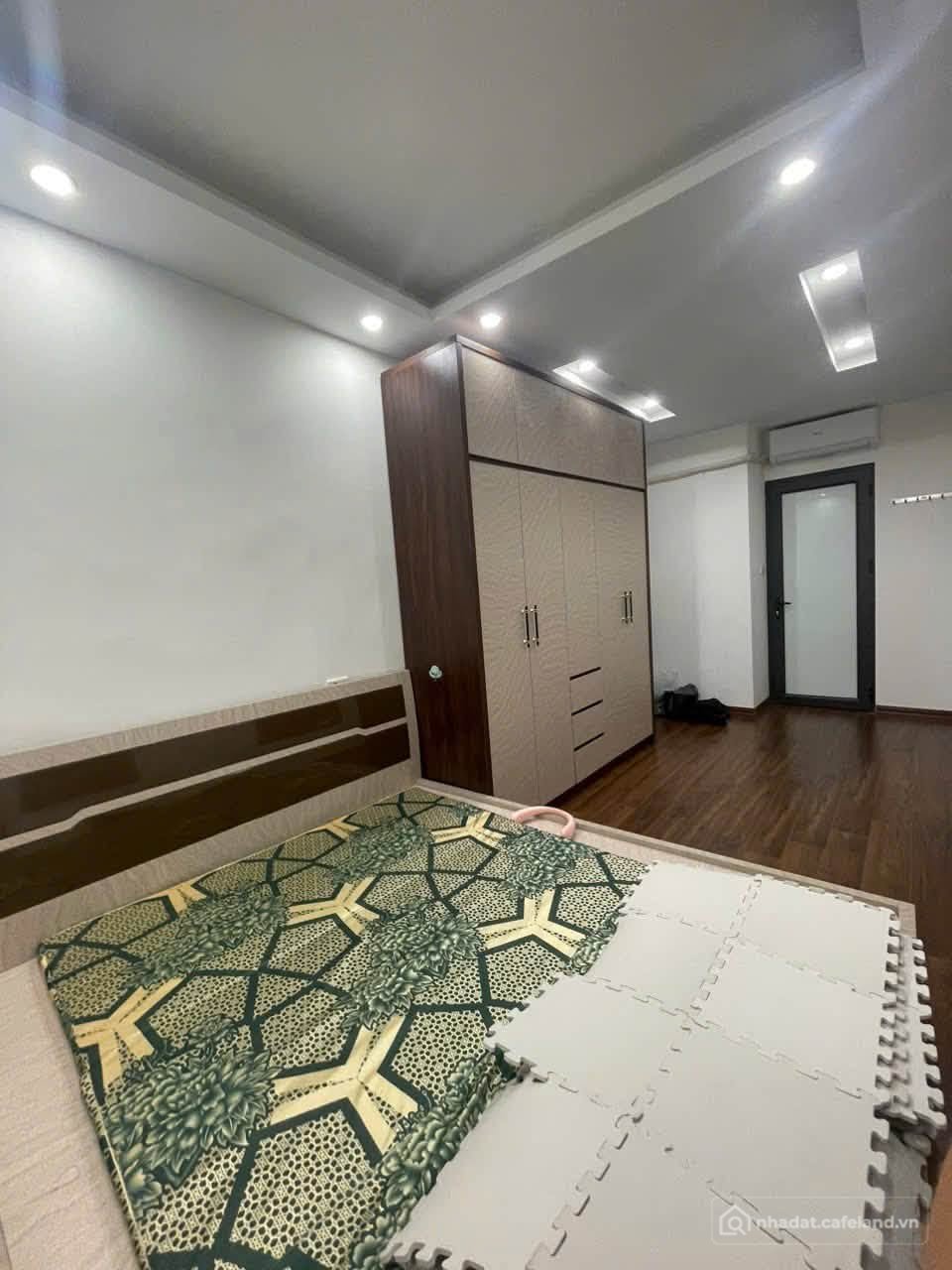 Nhà riêng: Nhà nguyên căn 50m2, 3 tầng ngõ 295 Bạch Mai, sẵn sàng đón bạn