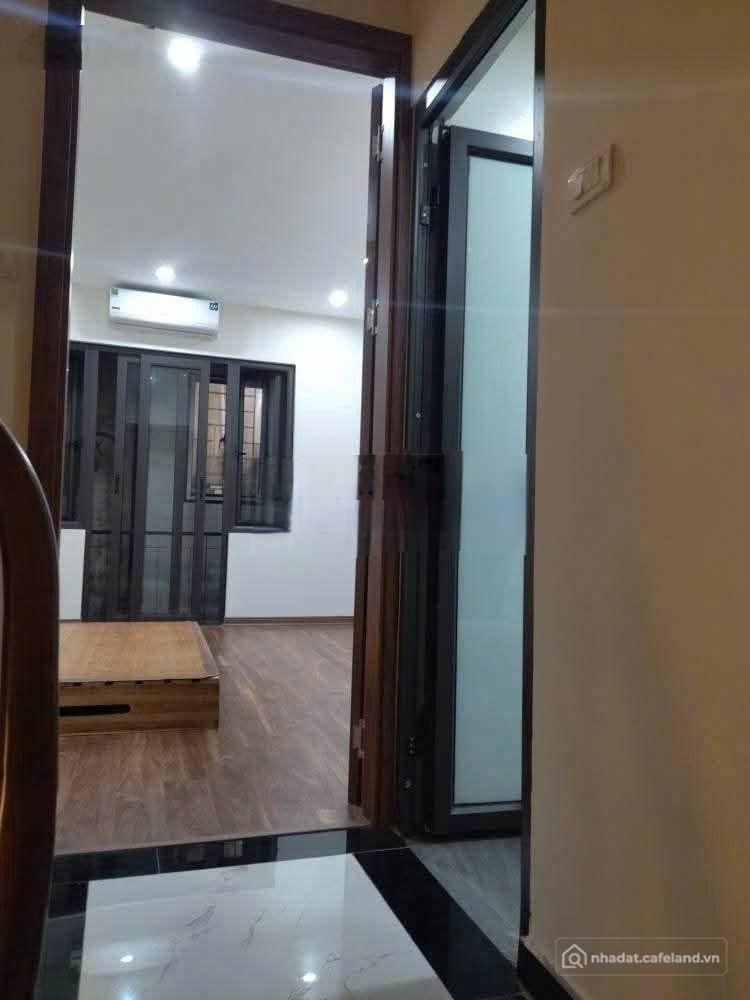 Nhà riêng: Cho thuê nguyên căn Ngõ Quỳnh, nhà mới, full đồ, 36m 5t, 3 ngủ, 15tr