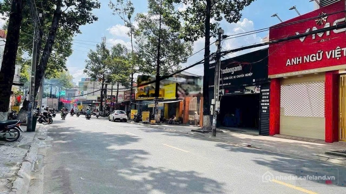 Nhà riêng: Cho thuê mặt bằng ngang hơn 8m đường Trương Định, gần Vincom Biên Hòa