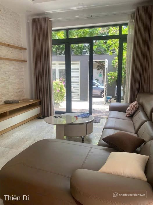 Biệt thự: Biệt thự 4 phòng ngủ khu Hà Đô, Quận 12 - Giá thuê 25 triệu/tháng