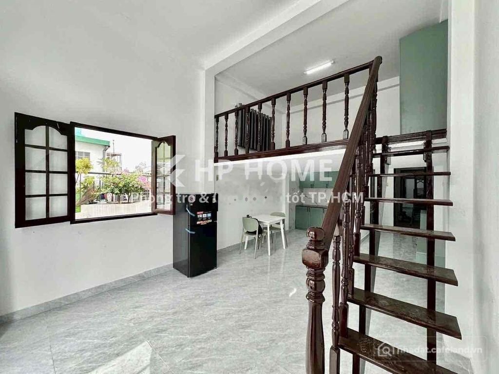 Phòng trọ: Phòng Ban Công Mới Đầy Đủ Nội Thất Gần Công Viên Phần Mềm Quang Trung