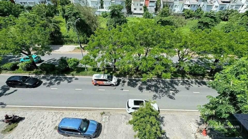 Nhà riêng: Nhà rộng 150m2 Hoàng Quốc Việt Q7 trệt lửng 2 lầu + sân thượng | Chỉ