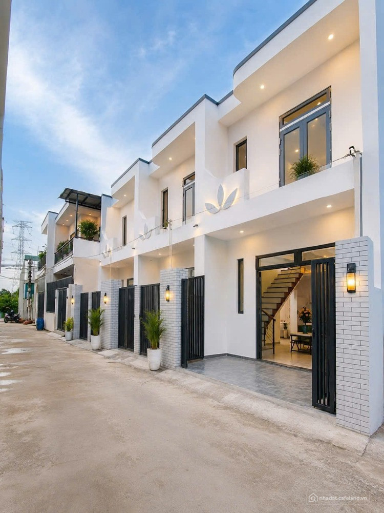 500 TRIỆU – NHẬN NHÀ 3 PHÒNG NGỦ ,NGAY TRUNG TÂM DIỆN TÍCH NGANG 5,5M X 11M