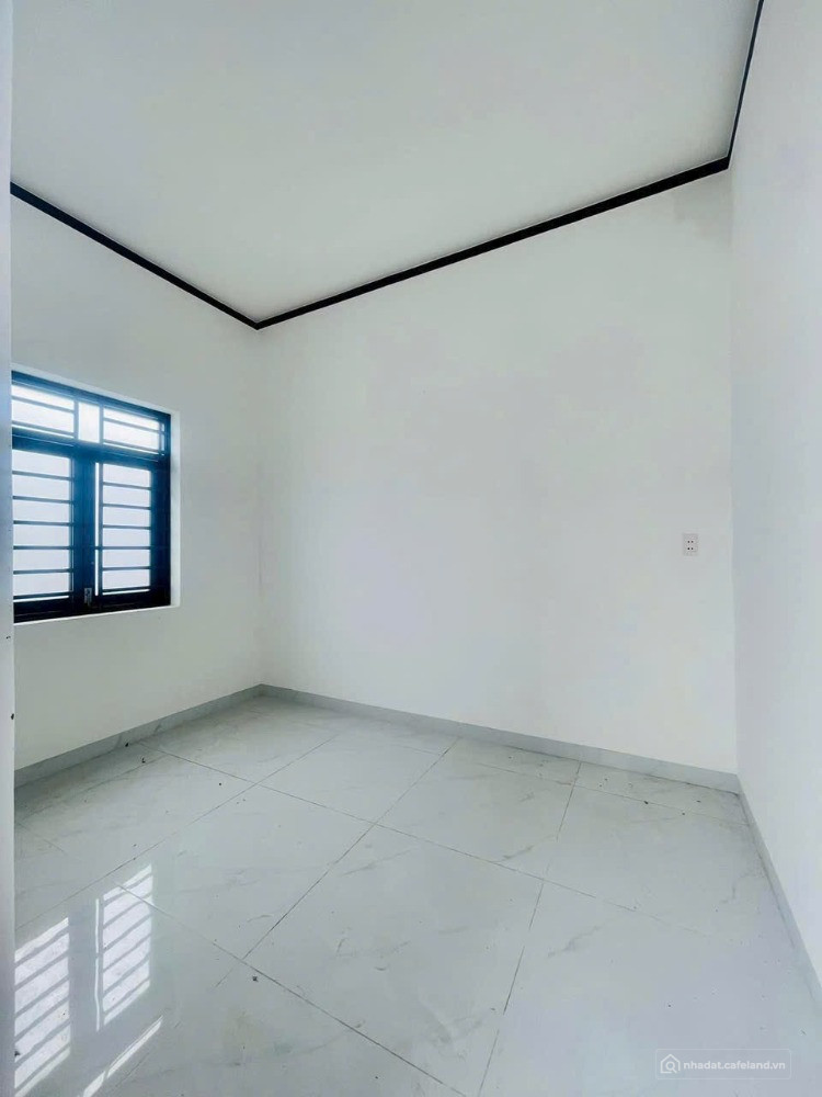 Nhà hoàn thiện 1 trệt 1 lửng 3 phòng ngủ trả trước 300 nhận nhà.