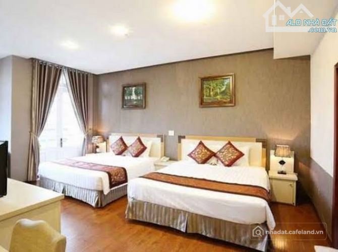 Bán nhà hàng - Khách sạn: Bán khách sạn 2 mặt tiền Nguyễn Chí Thanh phường 1 Đà