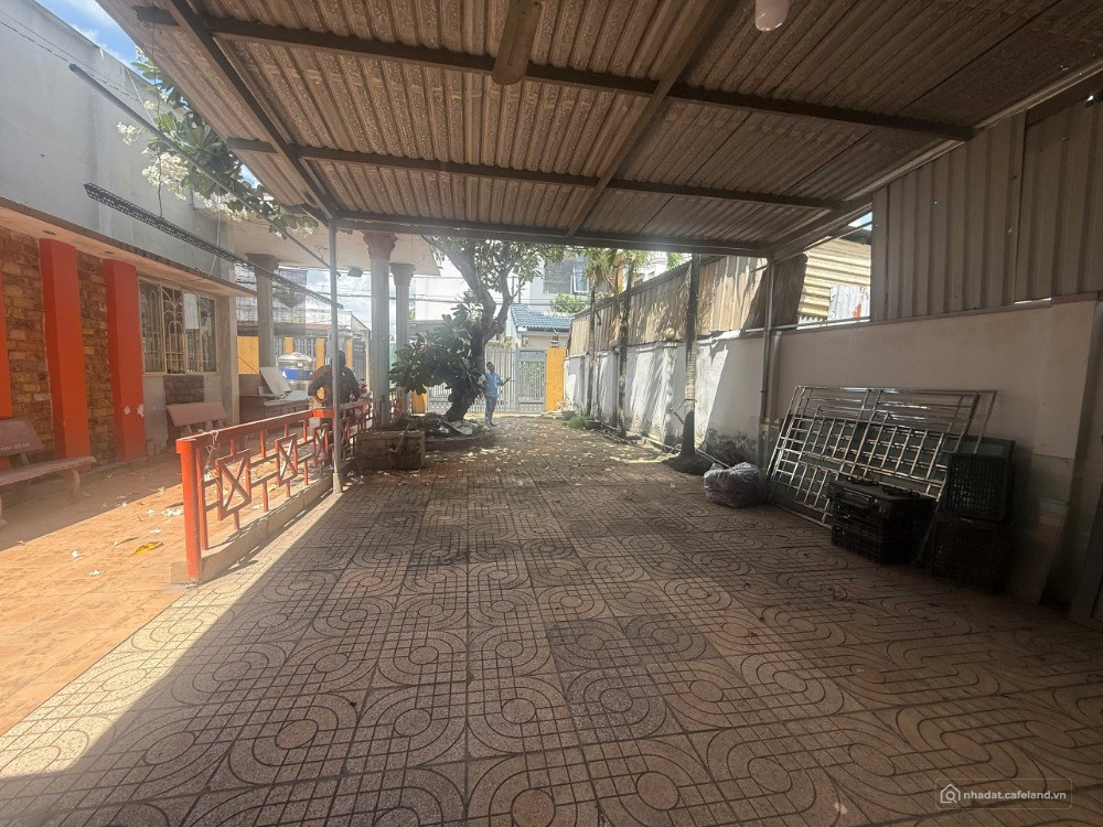 Bán đất sổ hồng riêng 1/trưng nữ vương,khu phố 6,xã hóc môn đường xe hơi 137m
