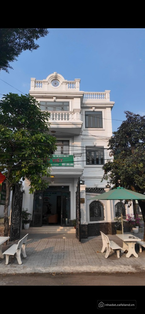 Bán Biệt thự dt 8x20m, đường 20m, full nội thất, 68 Bưng Ông Thoàn, Long Trường