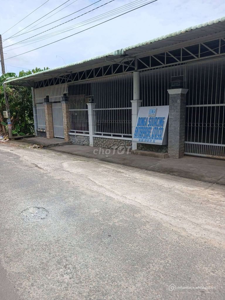 Văn phòng: Cho thuê nhà xưởng rộng 1700m² làm xưởng may, xưởng sản xuất