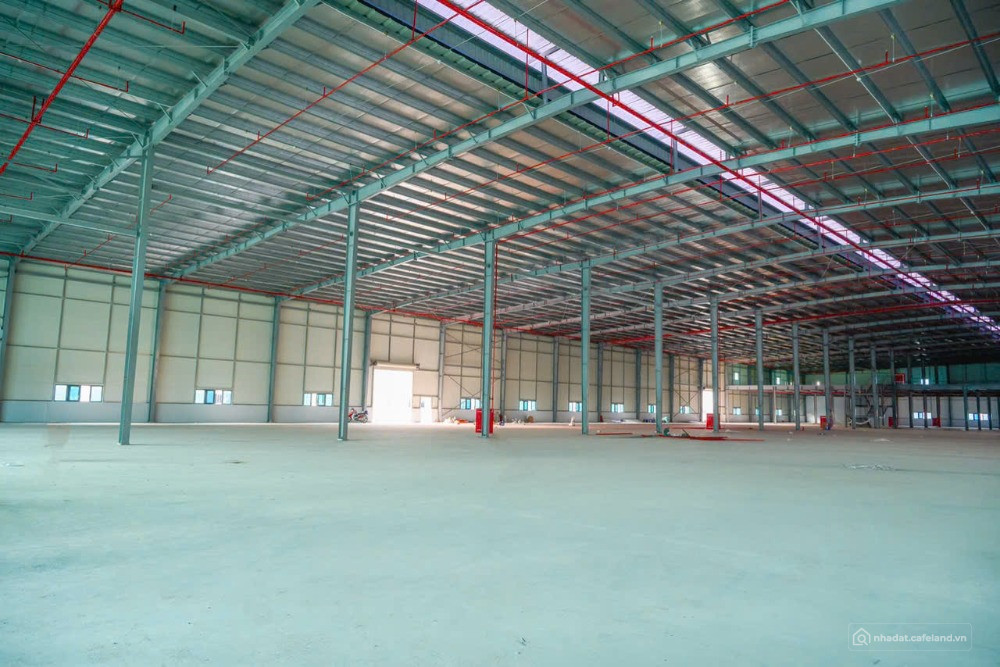 - Cho thuê nhà xưởng tại Yên Phong, thuộc cụm công nghiệp, diện tích từ 3000m2.