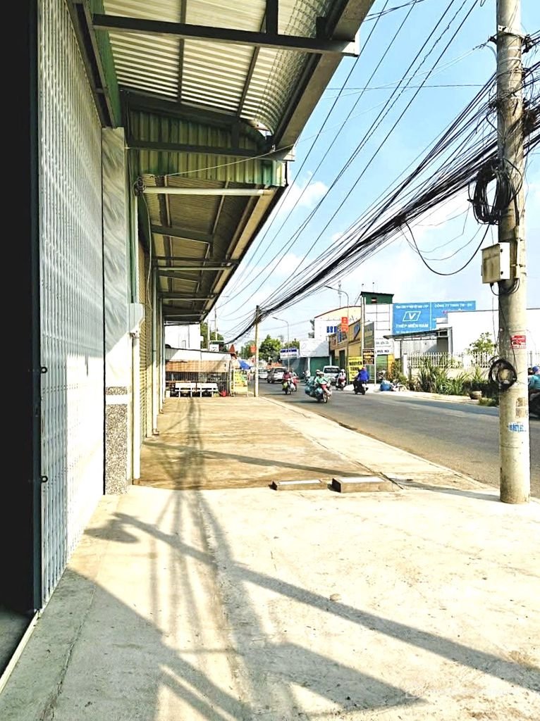 Văn phòng: HOT Cho thuê MB kinh doanh mới 100% MT đường DT941, TT xã Cần Đăng, A