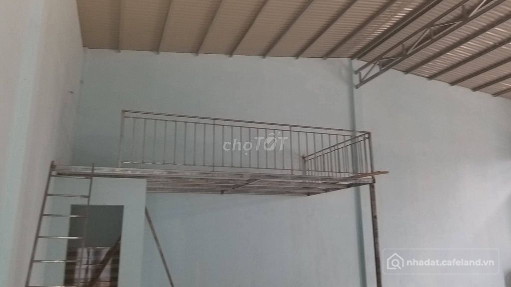 Văn phòng: ​Cho thuê kho xưởng, mặt bằng kinh doanh 150m² mặt tiền QL1A Hoàng Ma