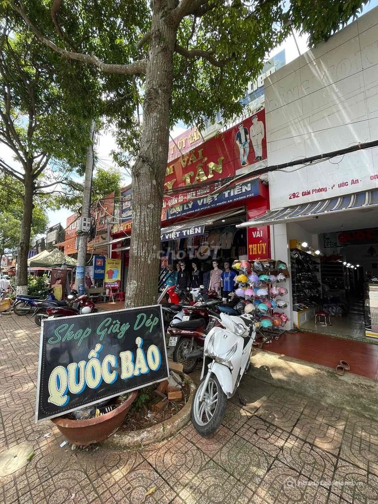 Văn phòng: Cho thuê mặt bằng 292 giải phóng