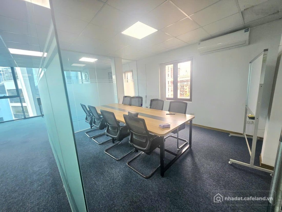 Văn phòng: Cho thuê văn phòng mặt phố Phương Liệt. Dt 90m2, thông sàn, thoáng, m
