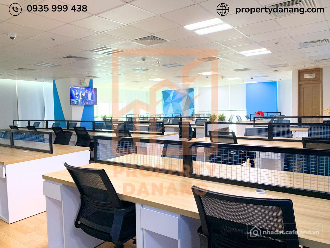 Văn phòng: Cho thuê văn phòng 352m² – có sẵn nội thất ~70 nhân sự
