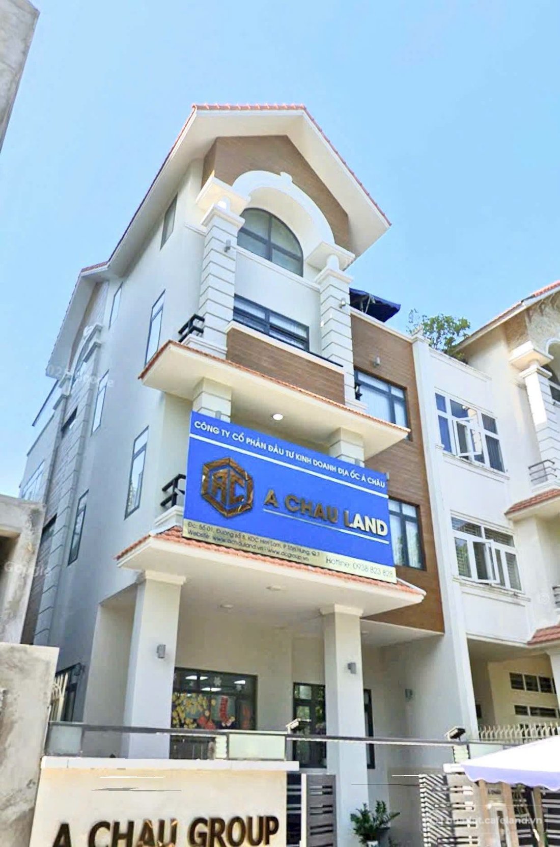 Biệt thự: Cho thuê biệt thự Him Lam Quận 7, diện tích khủng, có thang máy