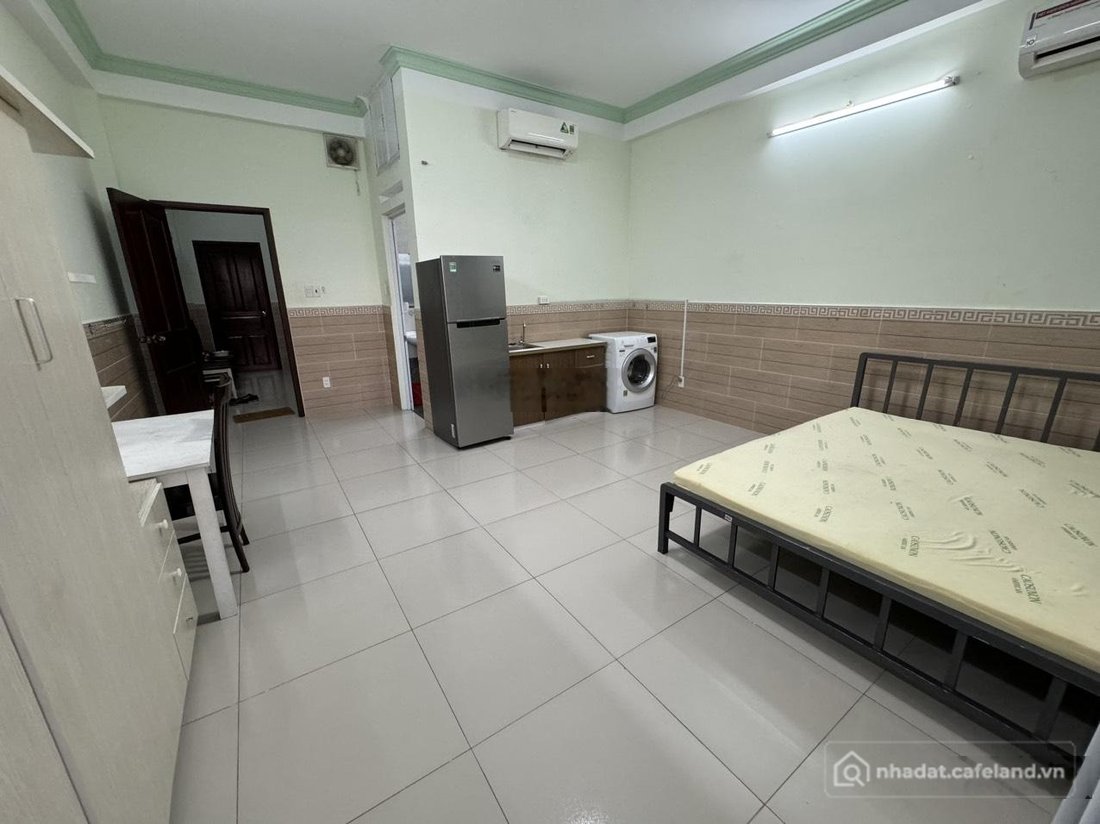 Phòng trọ: Cho thuê phòng ban công khu Trung Sơn: 40m2, có thang máy, full NT. 6
