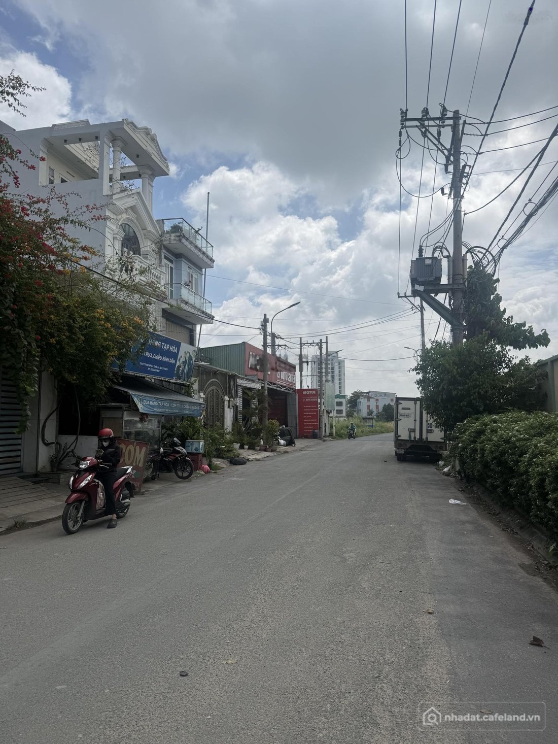 Bán kho, nhà xưởng: Bán kho đường 12m xe conter 5x26 129m2. Full thổ. Giá hơn 7
