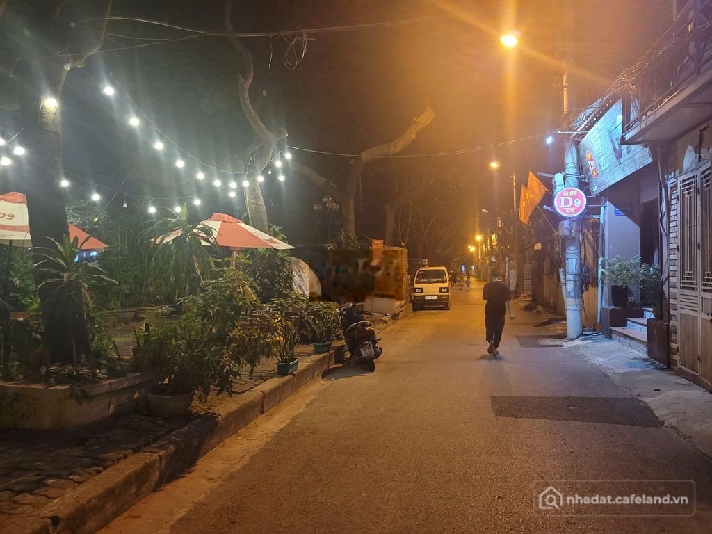 Phòng trọ: Phòng khép kín khu Đền Lừ: Yên tĩnh, an ninh tốt, gần chợ, xe bus