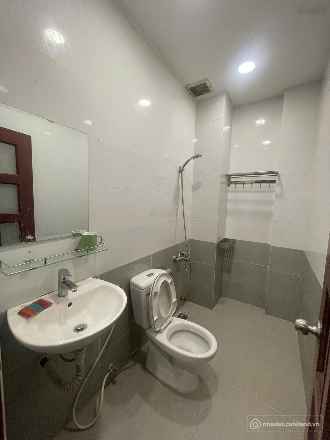Phòng trọ: Quận 7 - Phòng Tách Bếp - Full NT - Cửa Sổ Trời - Thoáng Mát