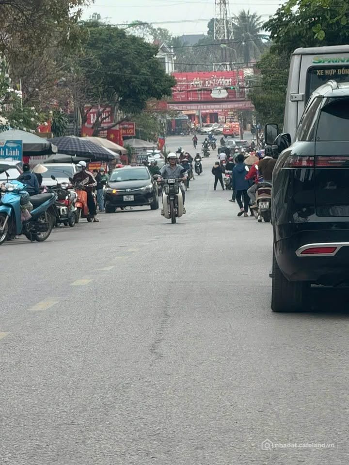 Bán kho, nhà xưởng: Sốc nhiệt với siêu phẩm xưởng 606m2 mặt tiền Quốc lộ 1A, giá