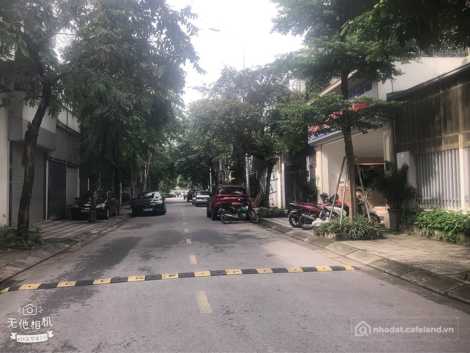Biệt thự: Cho thuê biệt thự liền kề 4 tầng tại khu đô thị Foresa Xuân Phương