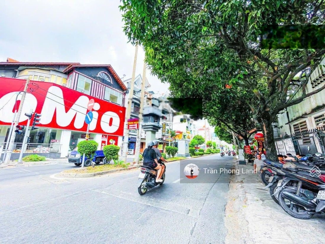 Nhà riêng: Chính chủ gửi cho thuê nhà góc 2 mặt tiền 232 Tân Sơn Nhì - Nguyễn Cử