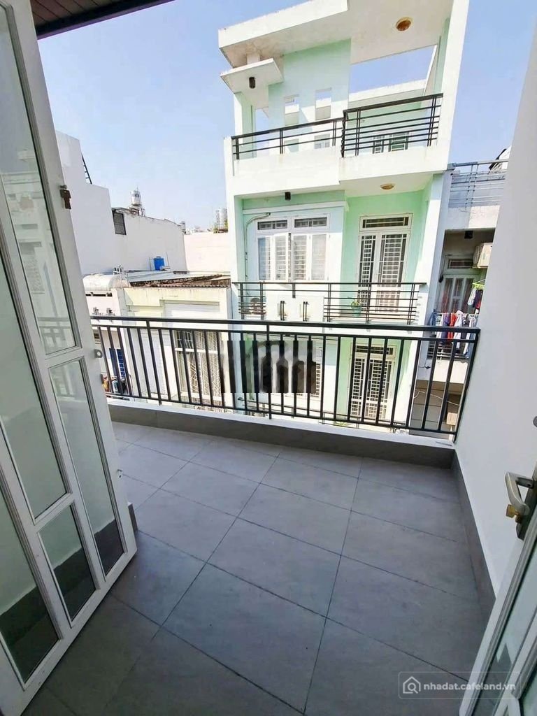 Nhà riêng: Cho thuê nhà 2 mt hẻm 688 hương lộ 2 - 4pn - 3 tầng - 16trieu - hẻmxh