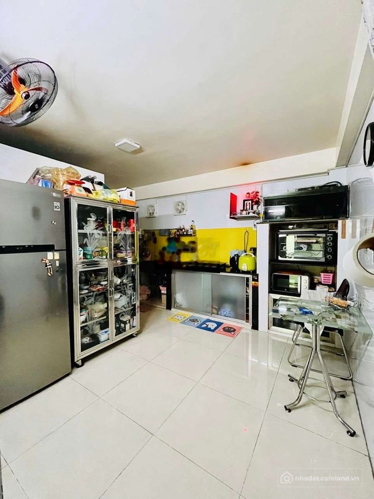 Nhà riêng: Cho thuê nhà 1/ an dương vương, 10trieu, 3pn, 5×14m, giáp võ văn kiệt