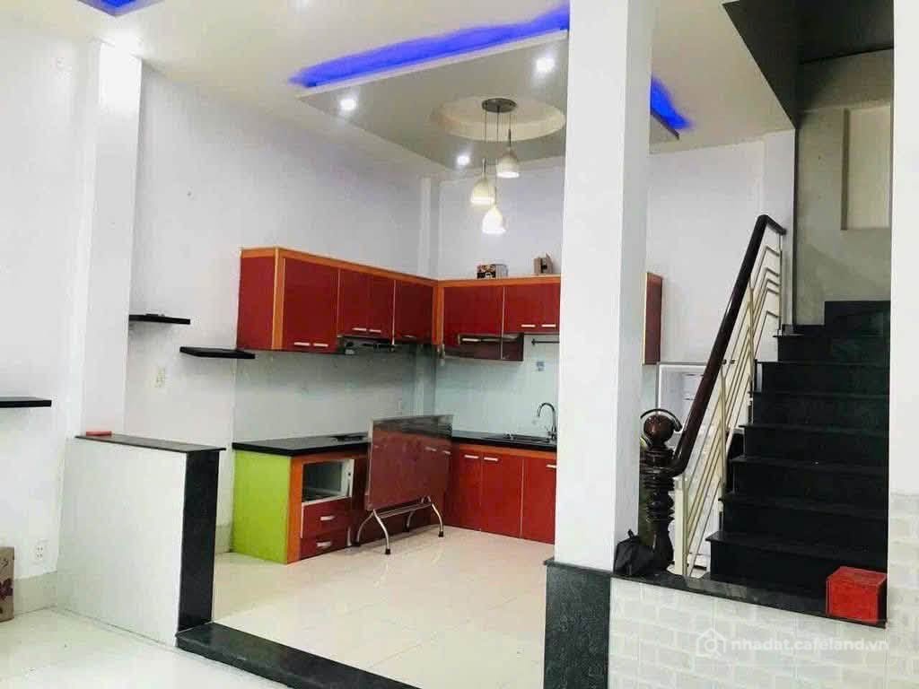 Nhà riêng: Cho thuê nhà nguyên căn 3 phòng ngủ tại đường Gò Ô Môi, Quận 7