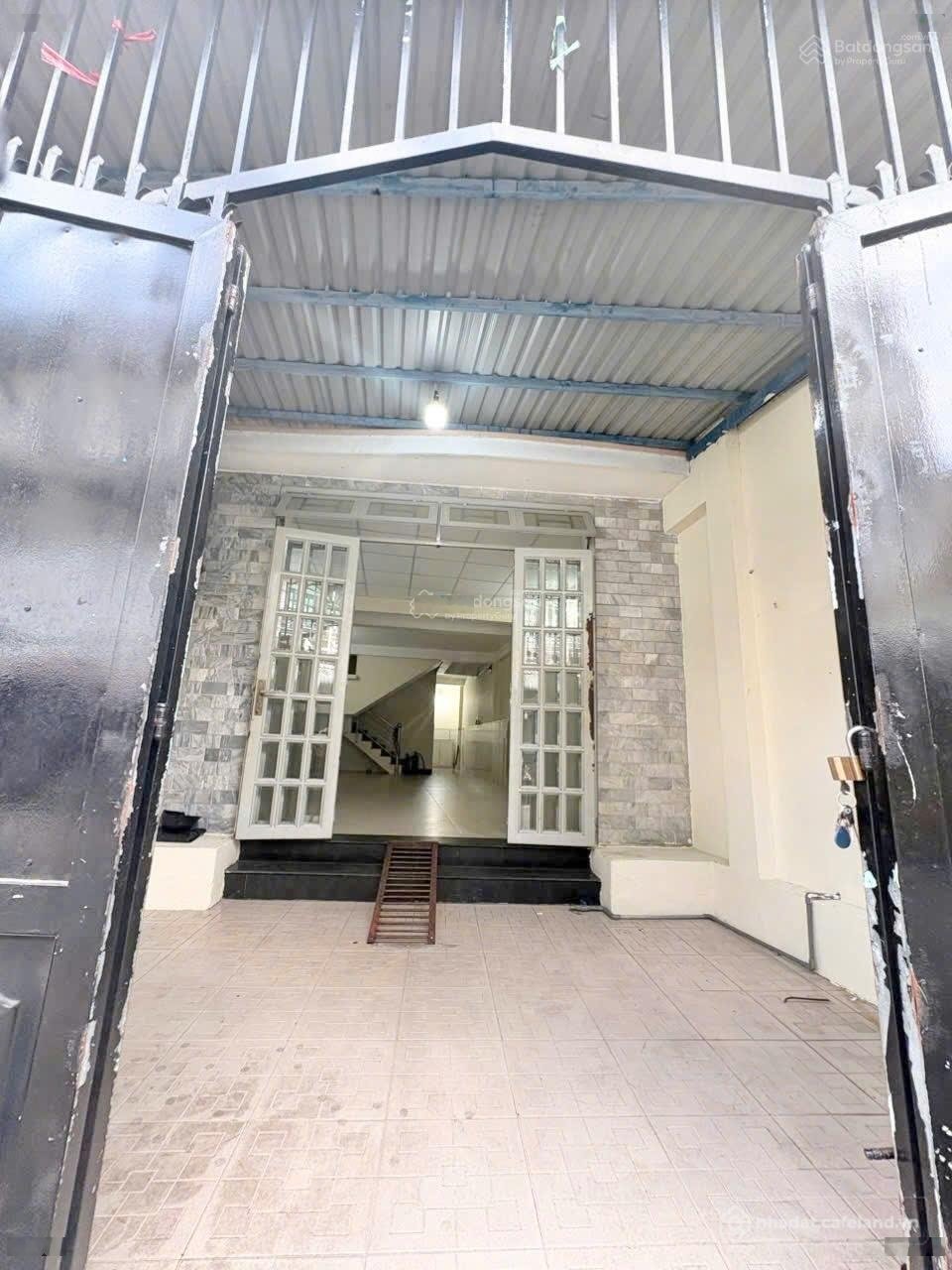 Mặt bằng: Mặt bằng đường số 4, Linh Xuân, KDC hiện hữu, thuận tiện di chuyển qua