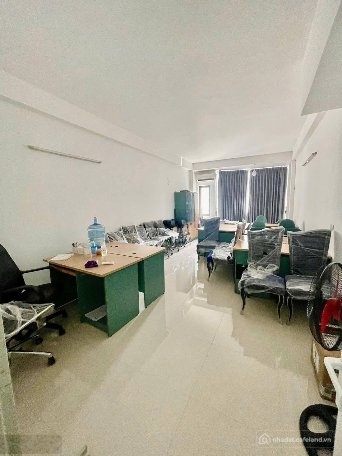 Nhà riêng: Giá thuê 15tr/tháng nhà 5 tầng phố Việt Hưng - Vỉa hè ô tô tránh - Là