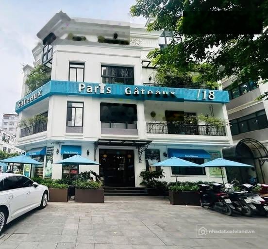 Nhà riêng: Cho thuê MP Lâm Hạ, 200m2 đất, 120m2 x 6T, lô góc 3 MT, thông sàn, th