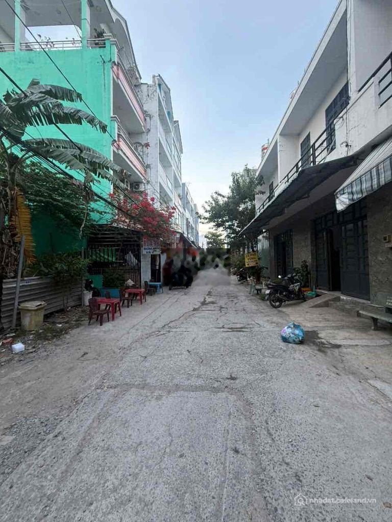 Nhà riêng: nhà thuê mới 100% an dương vương an lạc bình Tân Dt225m giá 16tr